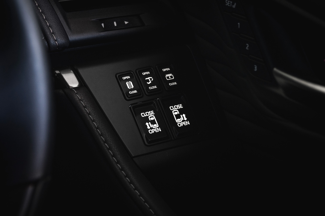 運転席増設ドアスイッチキット